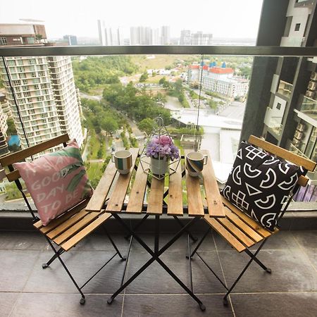 Appartamento D'Pristine Medini By The One - 8Min Walk To Legoland Nusajaya  Esterno foto