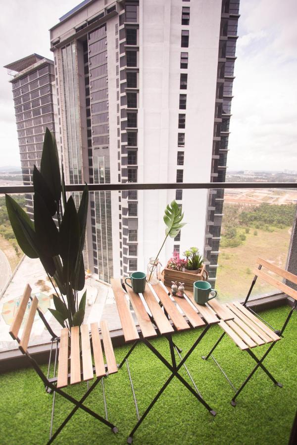 Appartamento D'Pristine Medini By The One - 8Min Walk To Legoland Nusajaya  Esterno foto