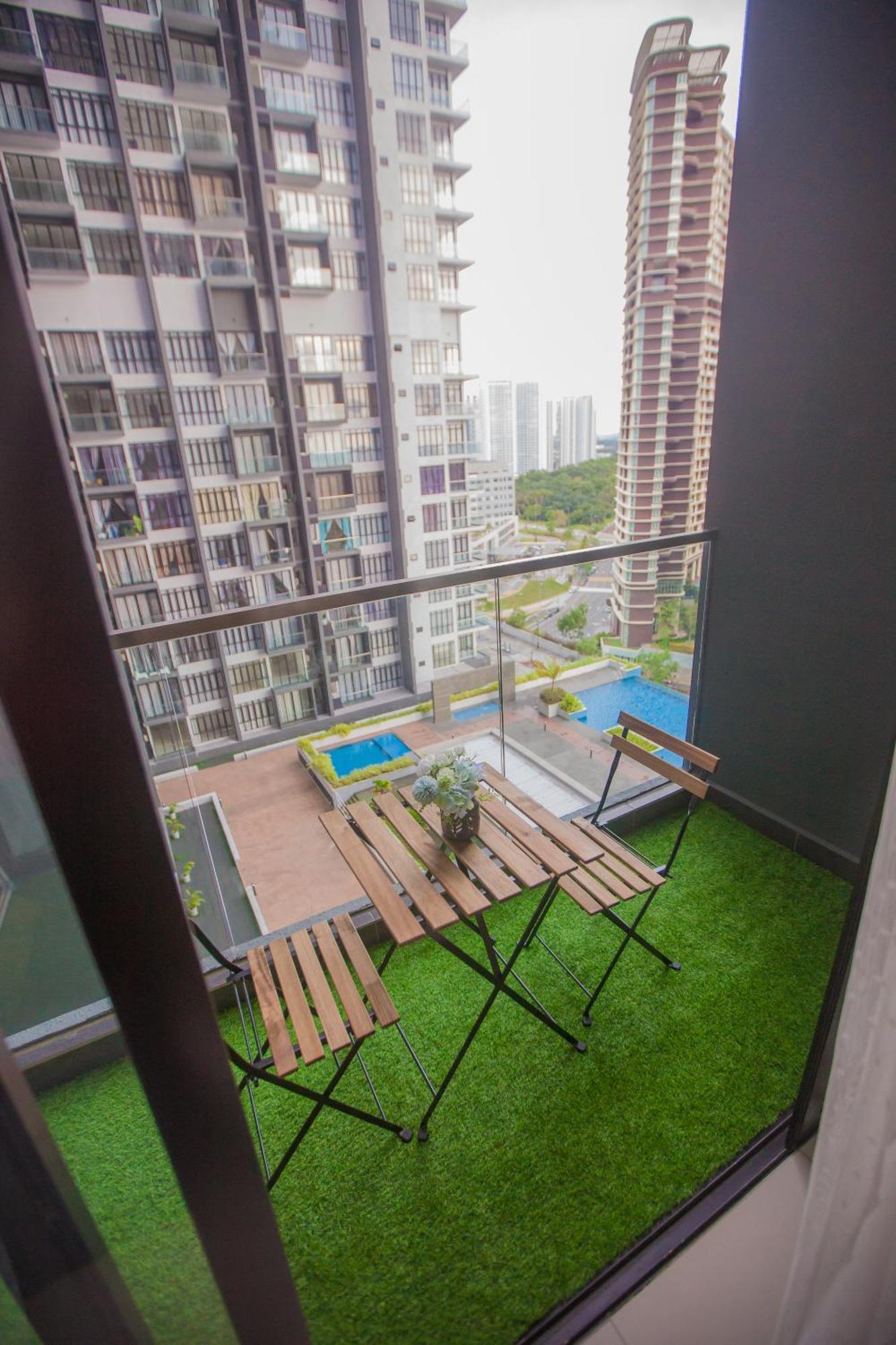 Appartamento D'Pristine Medini By The One - 8Min Walk To Legoland Nusajaya  Esterno foto