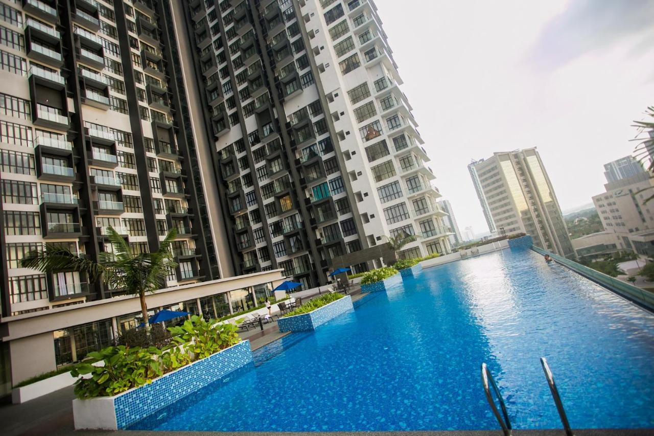 Appartamento D'Pristine Medini By The One - 8Min Walk To Legoland Nusajaya  Esterno foto